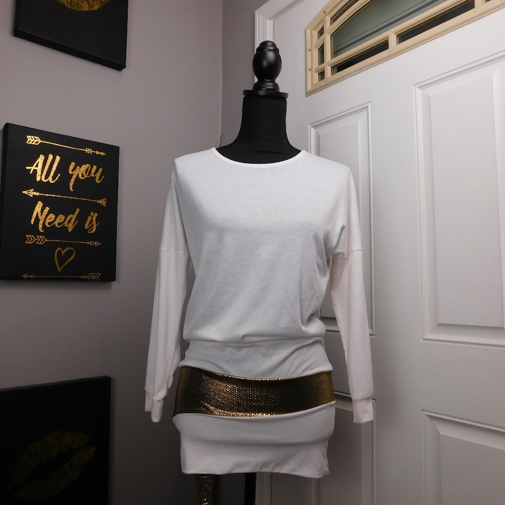 🌻 Long White Shirt With Gold Embellishments